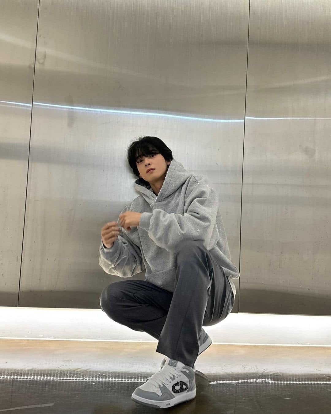 후드티는 무조건 넉넉하게👻⁠ 이미지