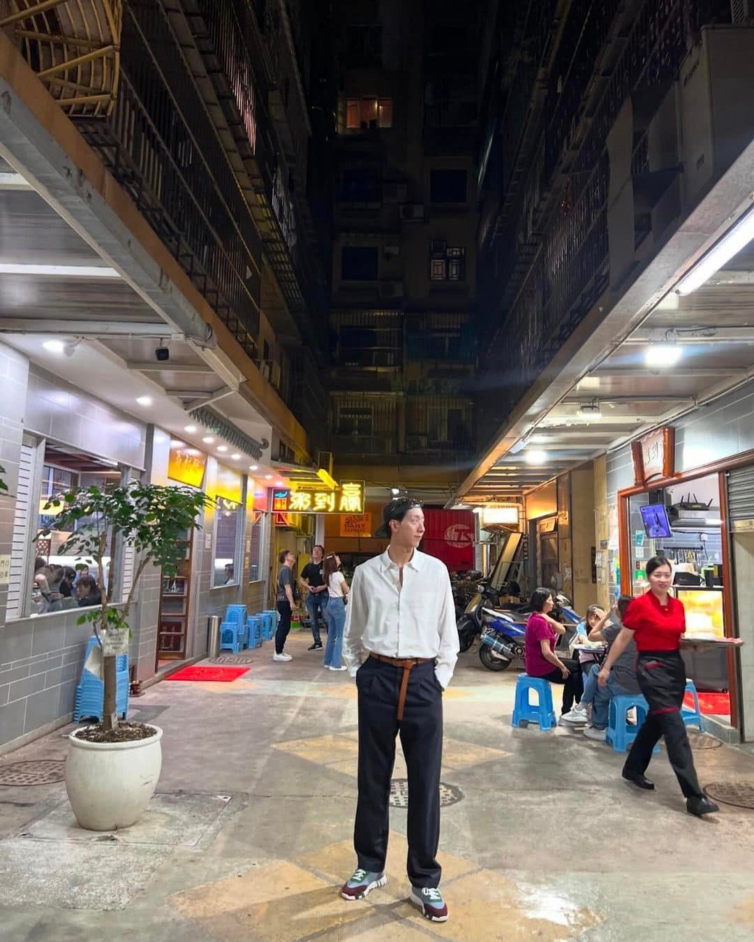 사계절 깔끔한 흰셔츠🥼⁠ 이미지8
