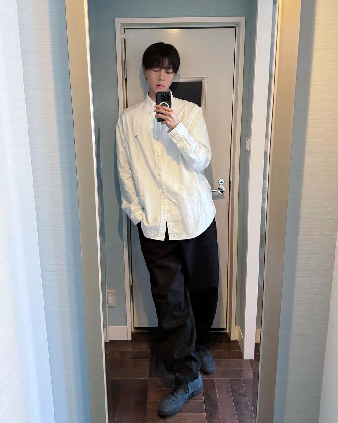 사계절 깔끔한 흰셔츠🥼⁠ 이미지7