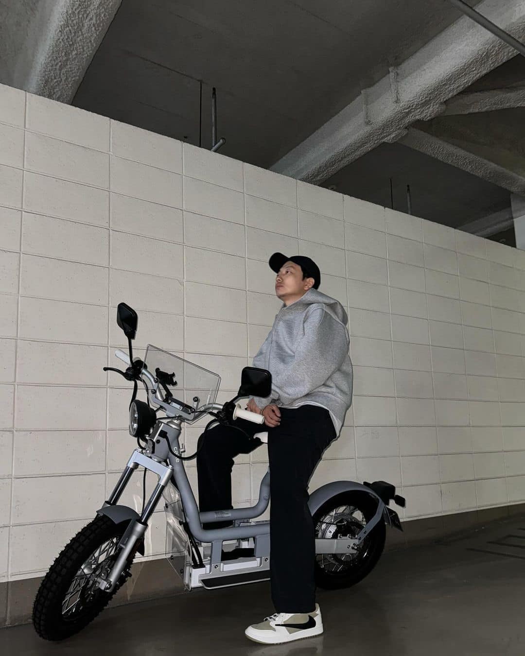 날 풀릴수록 땡기는 스캇조던🔥⁠ 이미지2