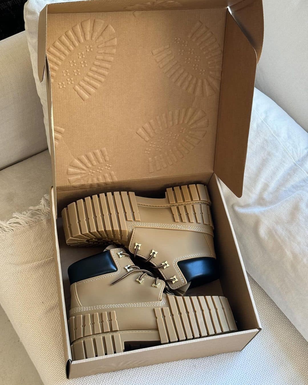 팀버 X LV 패러디한 미스치프🥾🎨⁠ 이미지3