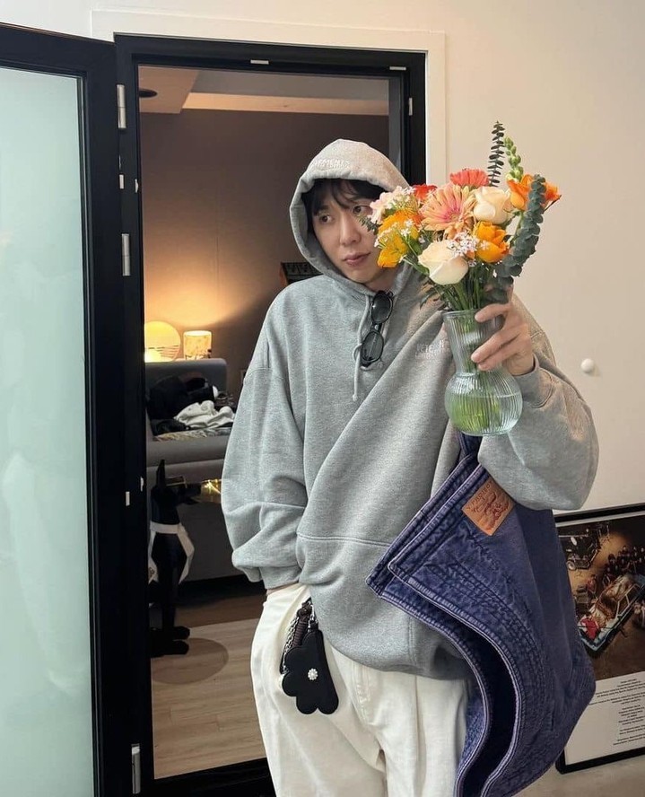 후드는 쓰라고 있는거니까 써👻⁠ 이미지