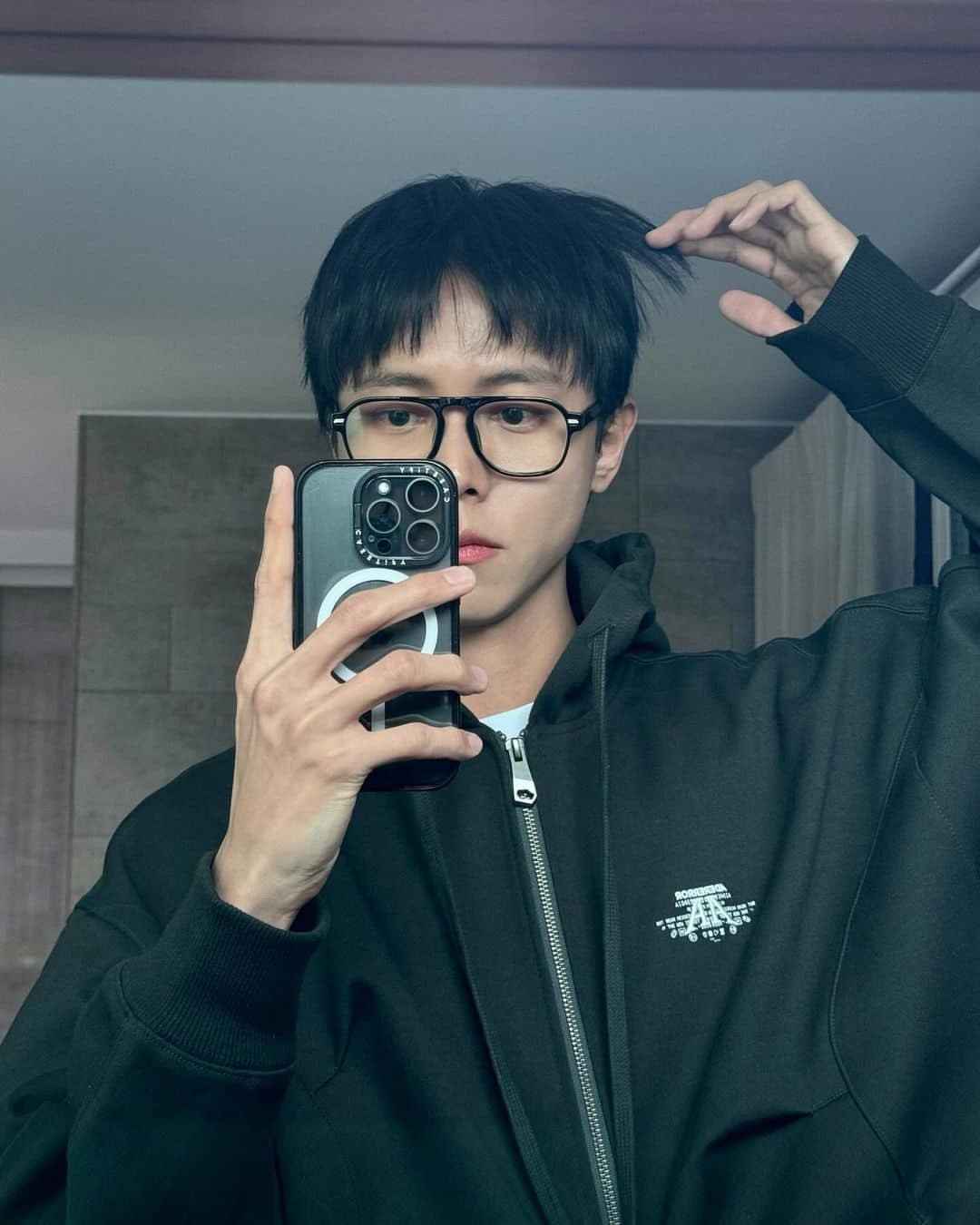 낮이든 밤이든 후드집업👻⁠ 이미지9