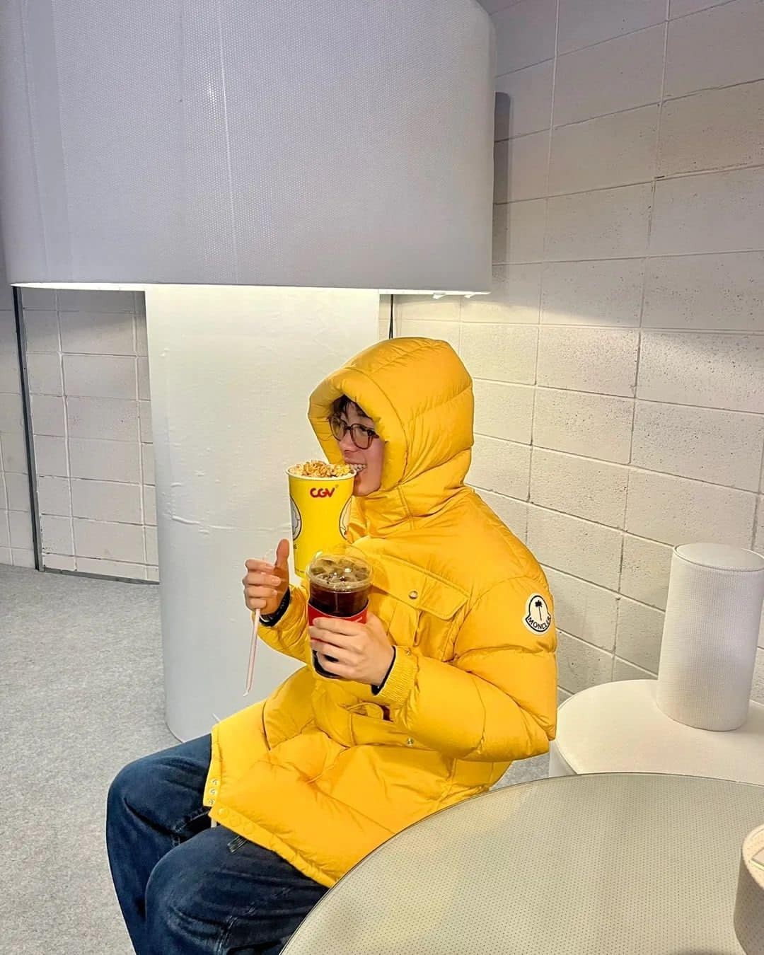 영하엔 후드패딩아니겠어?⛄️⁠ 이미지