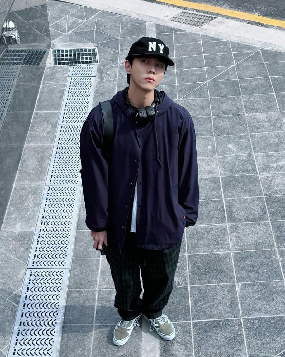 검정 볼캡 하나면 코디 뚝딱🐜🧢⁠ 이미지5