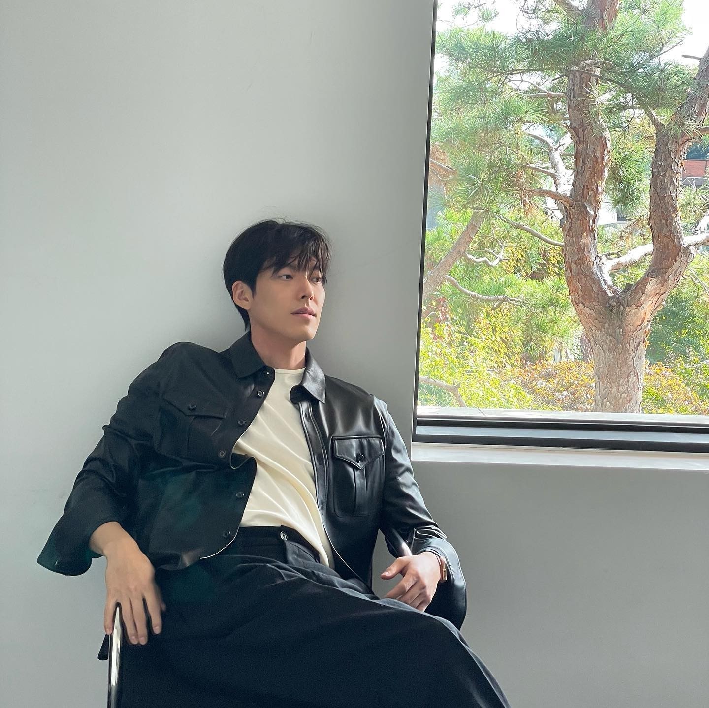 깔끔한 봄 아우터는 레더자켓🤠🕵️‍♂️⁠ 이미지"