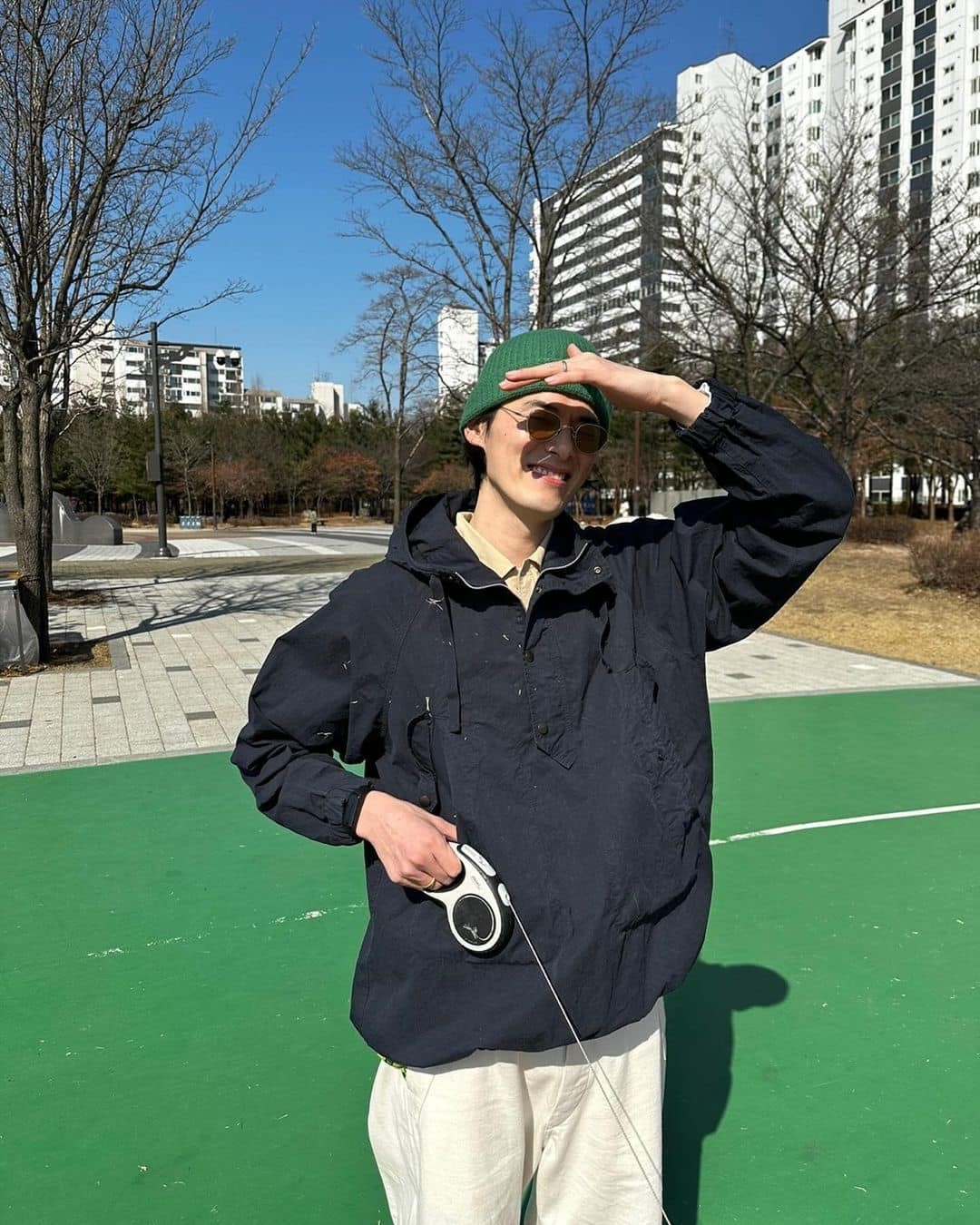 맑을 땐 흰바지로 고☀️⁠ 이미지2