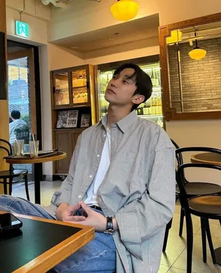 셔츠는 오픈하고 입는 맛👔⁠ 이미지