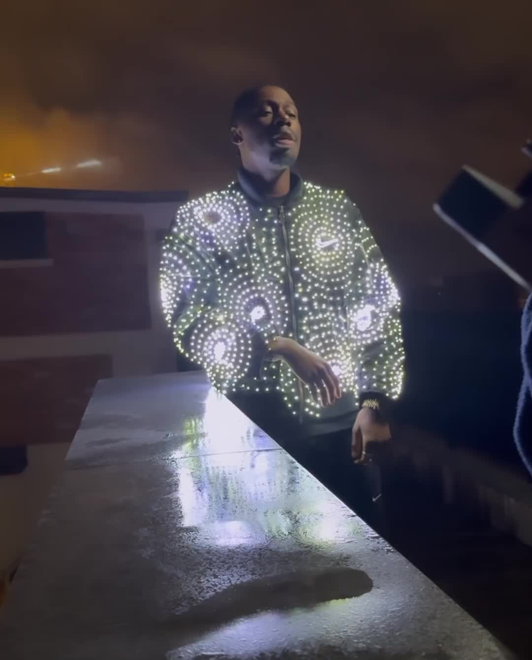 LED 어그로 나이키 자켓🚨💡깔끼하네🔥⁠ 이미지