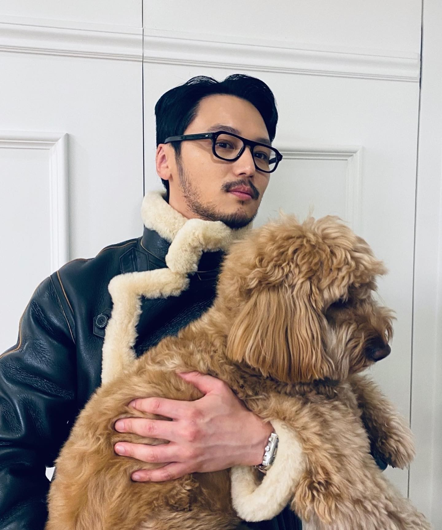오늘은 요한이형 생일🎂🥳⁠
괜히 수염 기르고 싶어지네..🧔‍♂️⁠ 이미지6