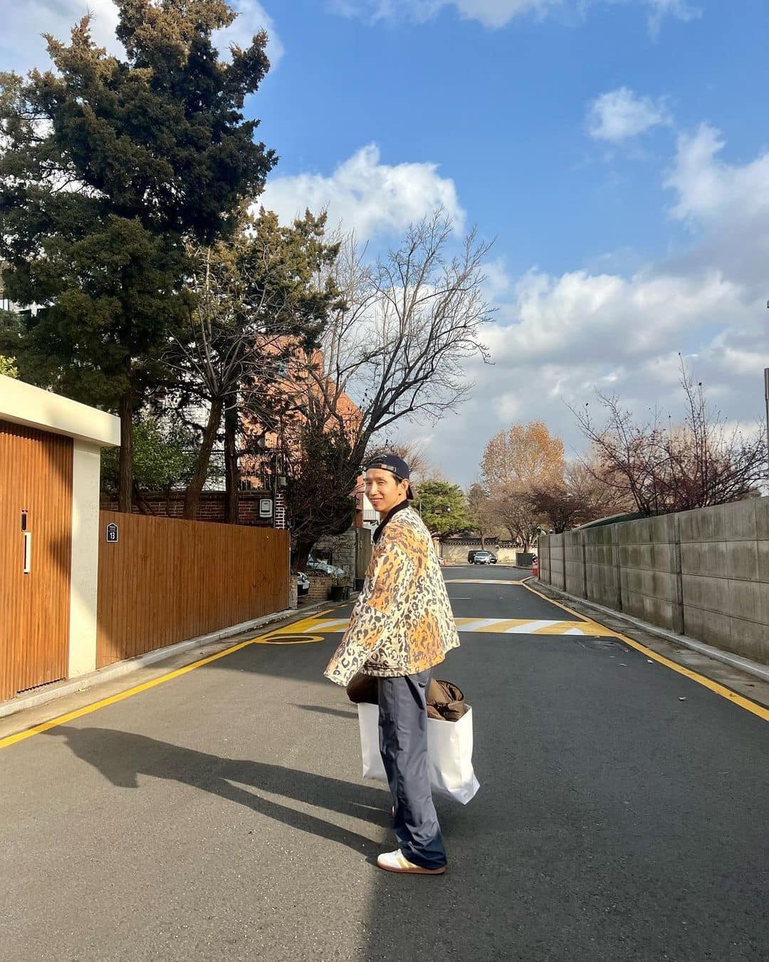 은근 부담없는 레오파드 코디🐯⁠ 이미지