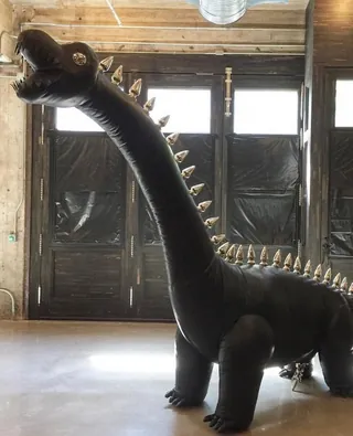 포스 넘치는 크롬하츠 공룡🦕⁠ 이미지