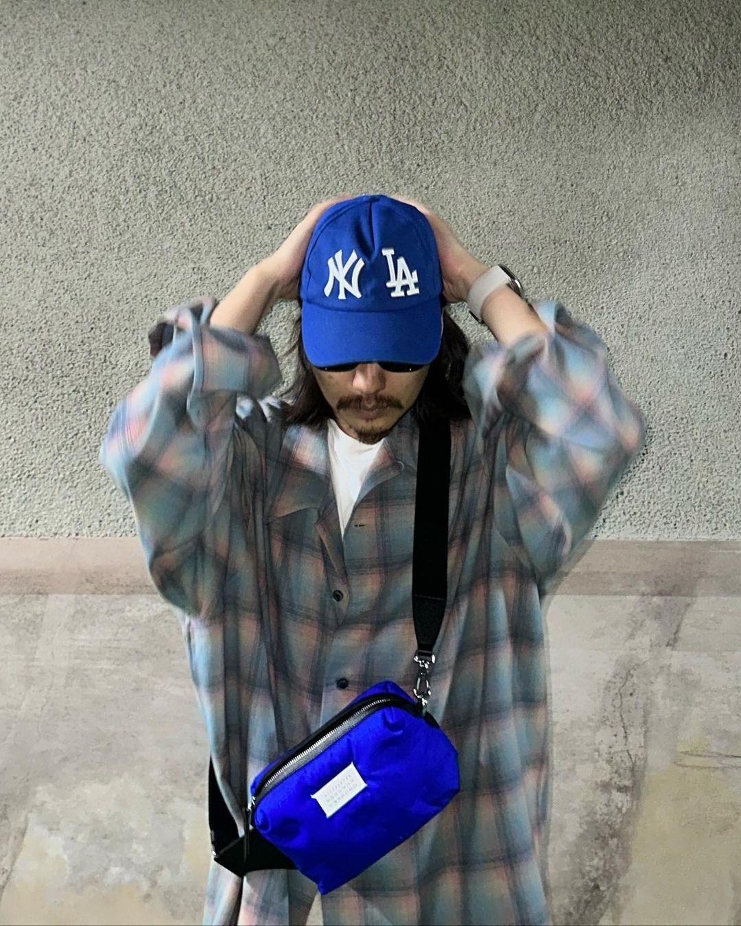 심심할 땐 체크셔츠 골라🏁⁠ 이미지