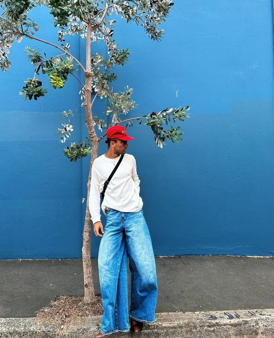 흰티+데님 전에 흰긴티+데님🔭⁠ 이미지