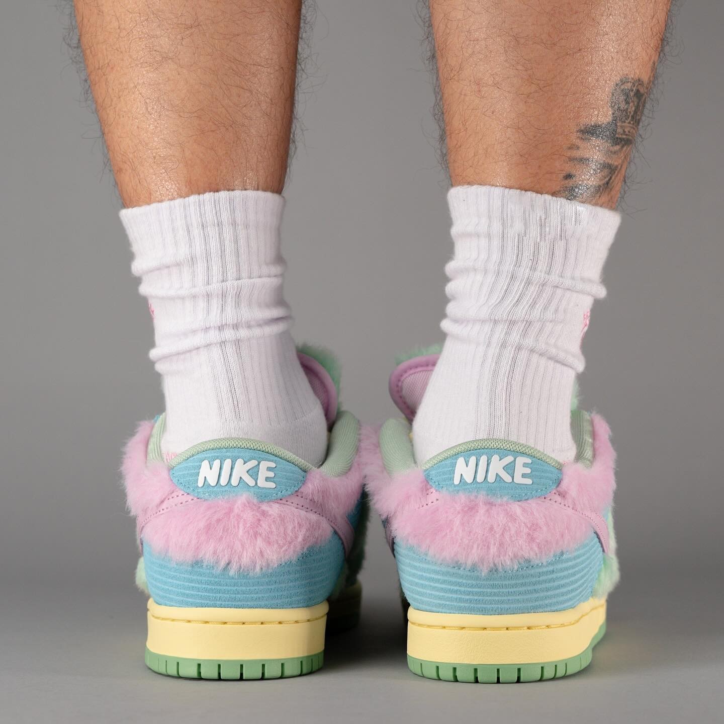 실착은 모르겠고 소장은 굿👍🏻👾⁠
베르디x나이키 SB 덩크 로우 '비스티' 여름 발매예정✅⁠ 이미지7