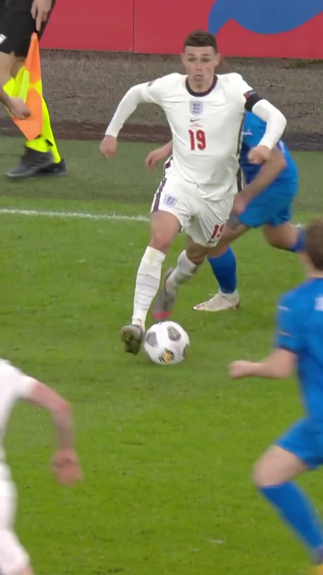 볼터치+탈압박+킬패스⚽️필 포든 폼 미쳤다🏴󠁧󠁢󠁥󠁮󠁧󠁿⁠ 이미지