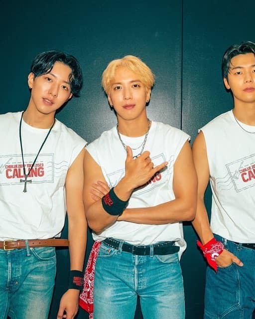 운동자극하는 씨엔블루 형님덜🎸🥁 이미지8