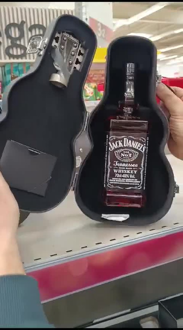 알콜중독자용 기타케이스🍷🎸⁠ 이미지