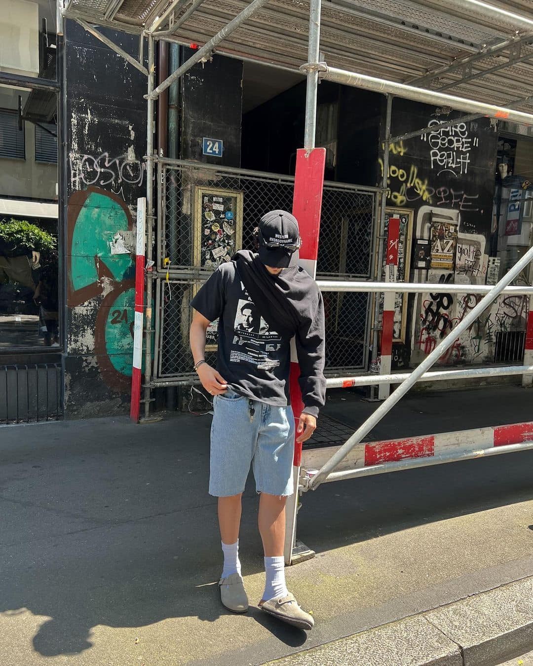 일교차엔 반만 입어봐☀️⁠ 이미지