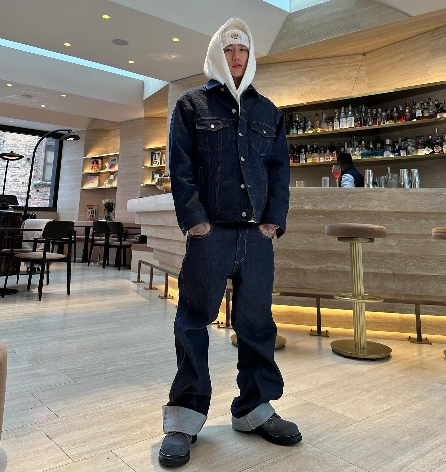 3월엔 떠블데님👖⁠ 이미지"
