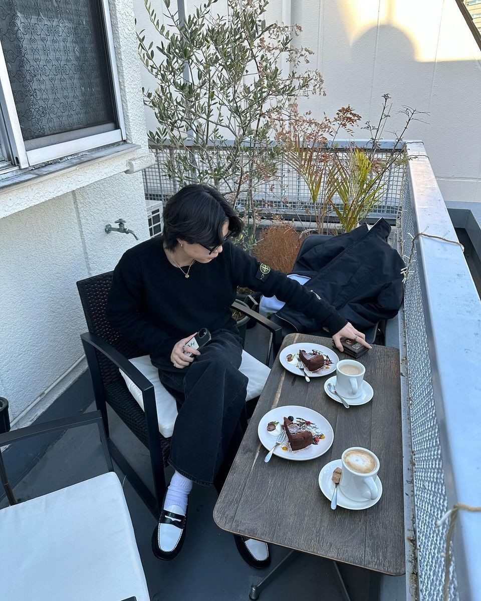 가끔은 스니커즈 말고👞⁠ 이미지