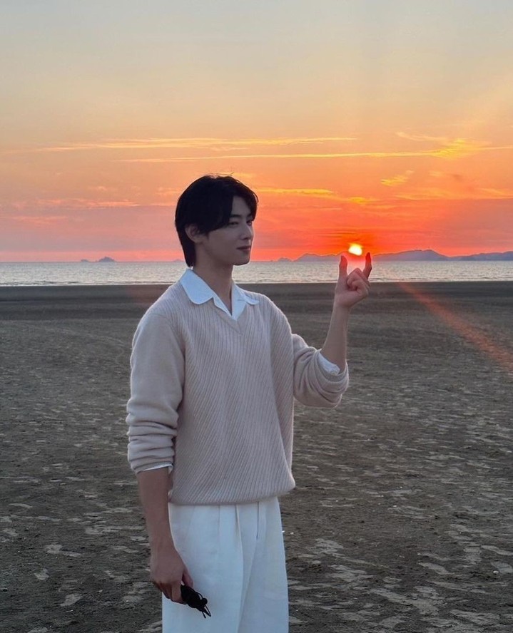 셔츠 레이어드는 이렇게👍⁠ 이미지3