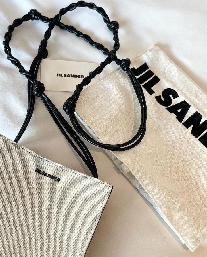 살짝살짝 보여지는 질샌더👀 이미지8