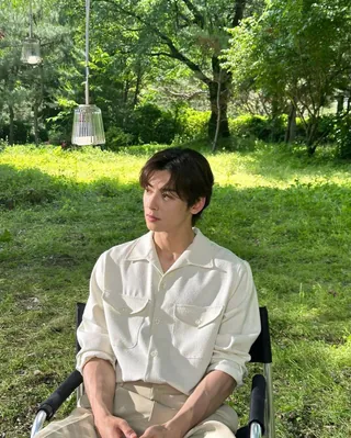 요즘 AI는 스타일도 자연스럽네💦☘️ 이미지
