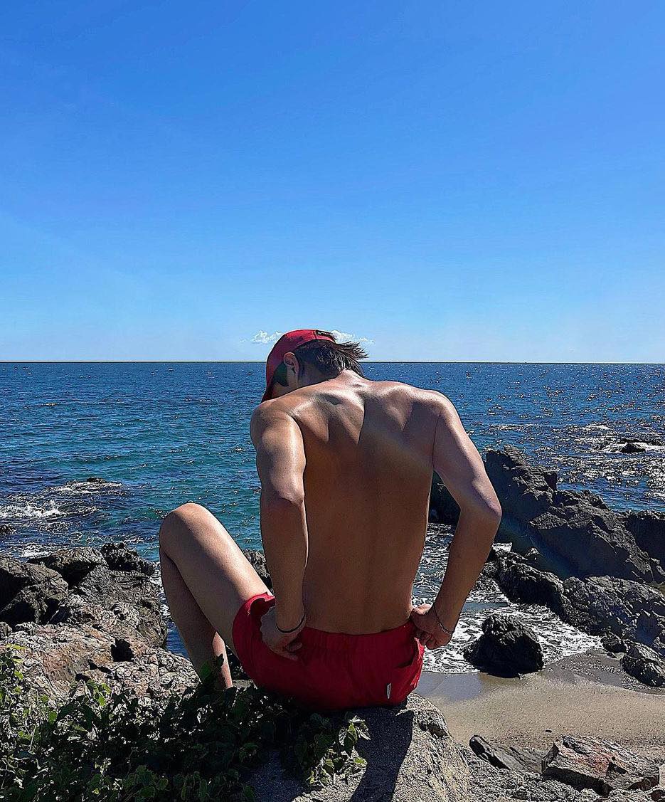 이목구비 너무 시원한 형 데일리룩🌊 이미지8