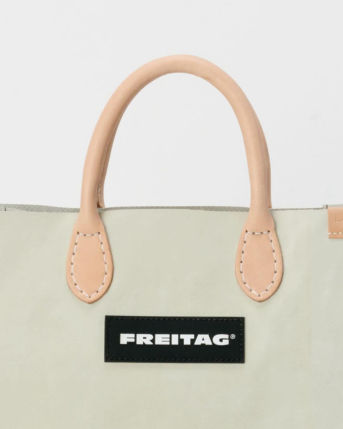 프라이탁에 가죽 더하기🧳🎪 이미지10