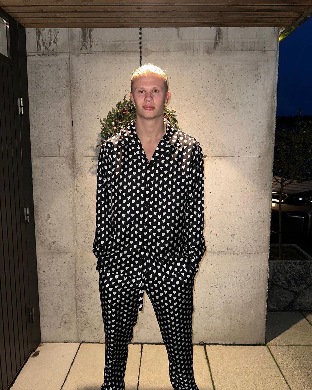 셋업 좋아하는 홀란드 데일리⚽️ 이미지