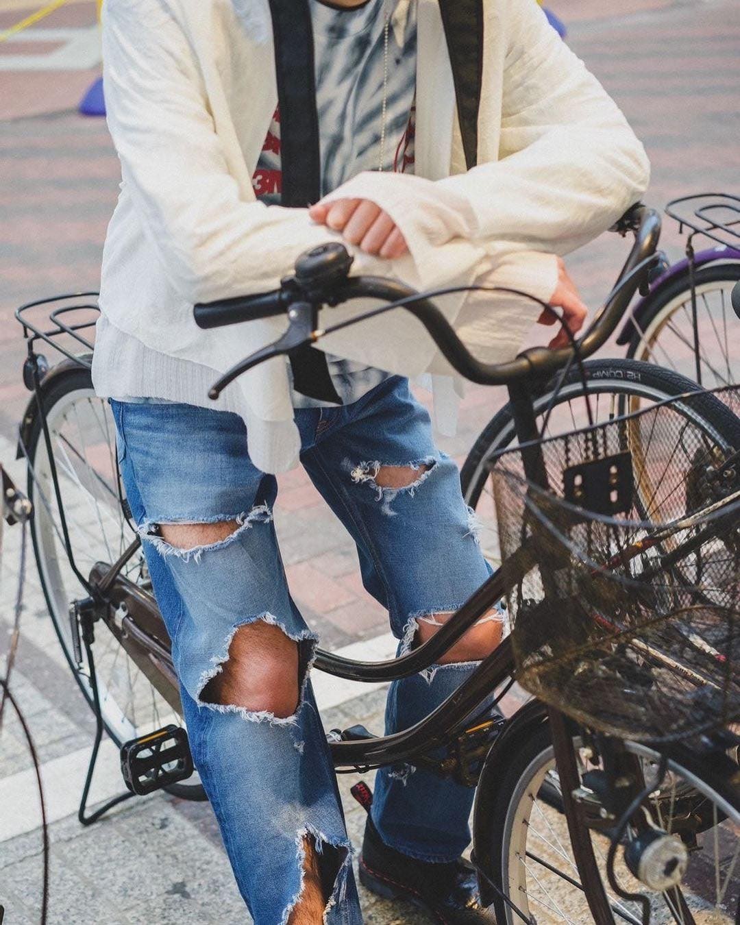 이맘때쯤 찢어 놓아야..✂️ 이미지