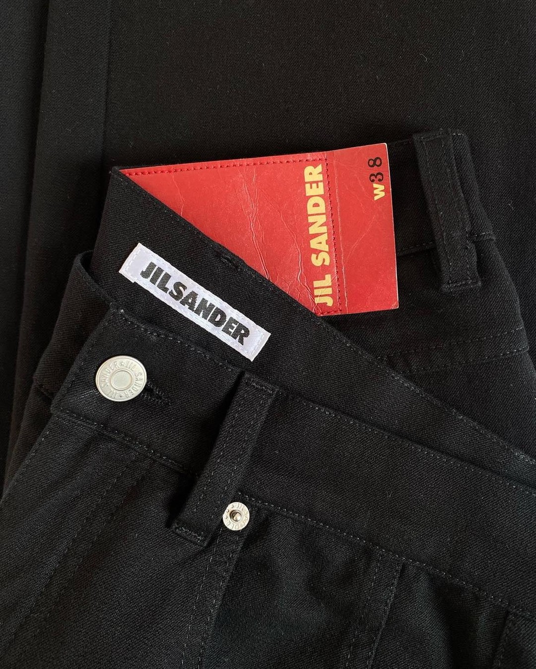 살짝살짝 보여지는 질샌더👀 이미지3