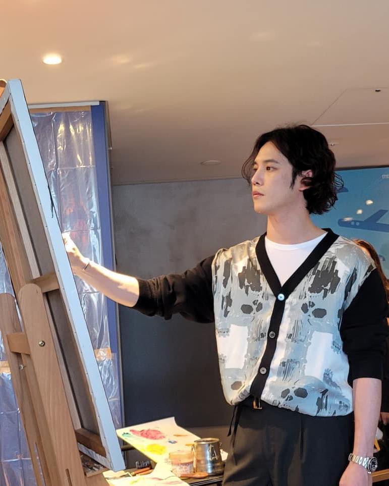 박기웅의 단정한 클래식룩 참고👔 이미지7