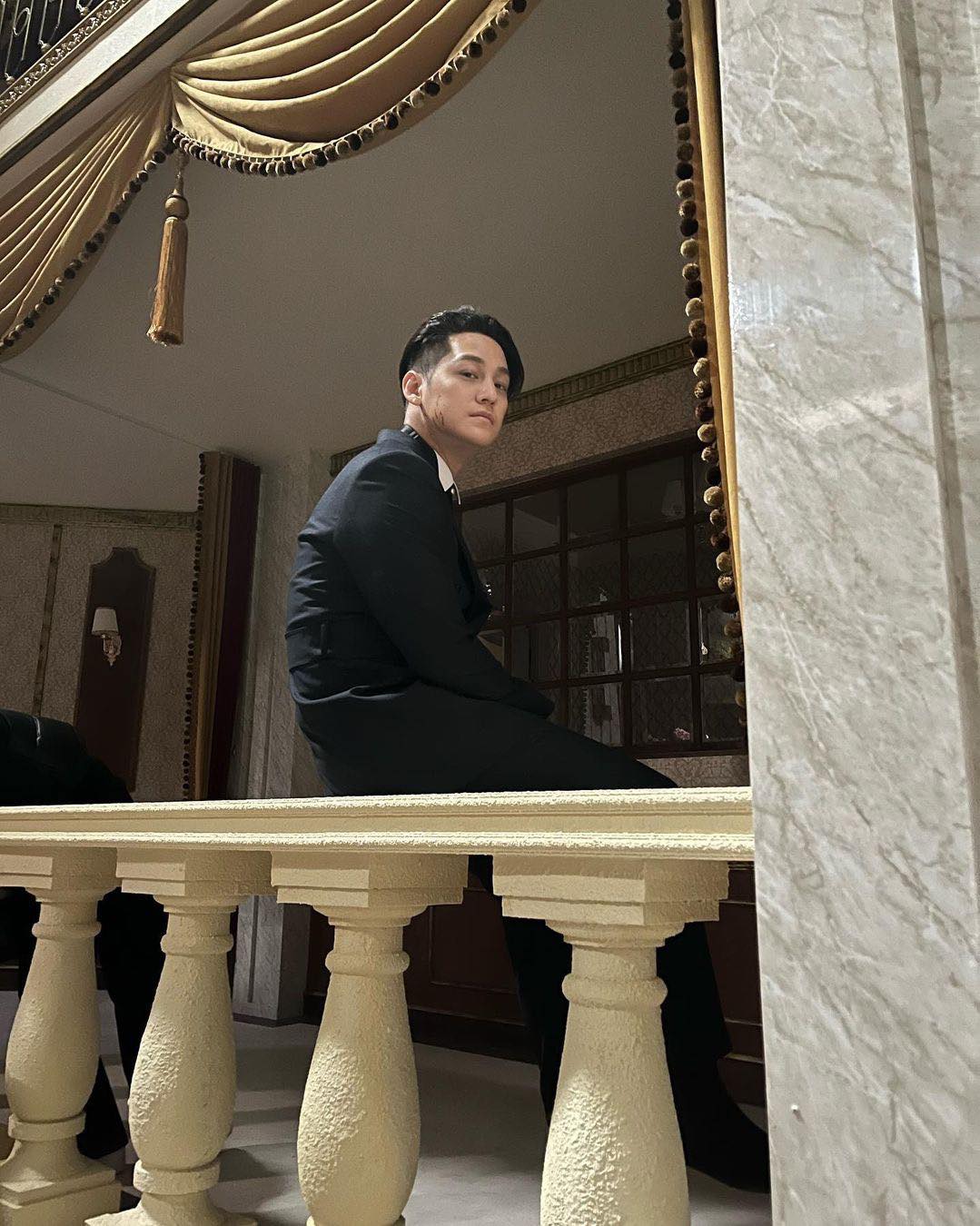 이랑 아니 범이형 정장 폼 미쳤다🦊 이미지5