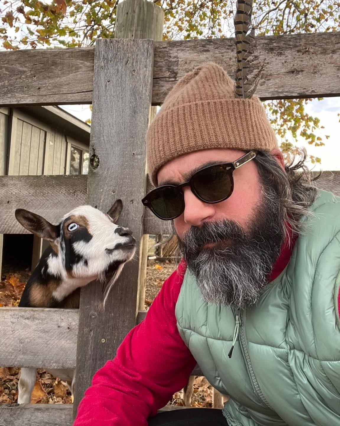 목표 : 수염 간지나게 기르기🧔‍♂️ 이미지5