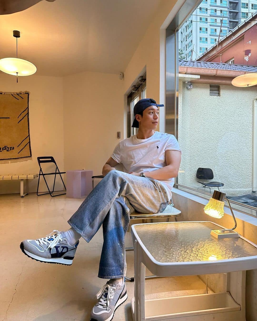 무심하게 폴로 로고티 걸쳐🐎👍 이미지