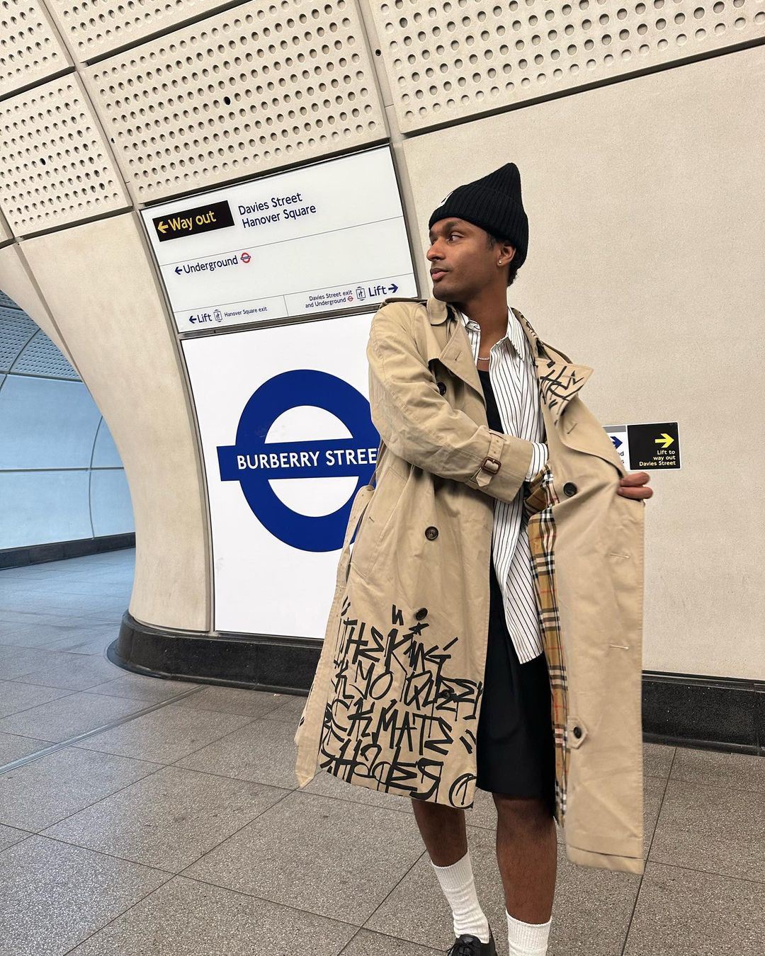 프렌치코트 장전 완료🕵🏻‍♂️🧥 이미지