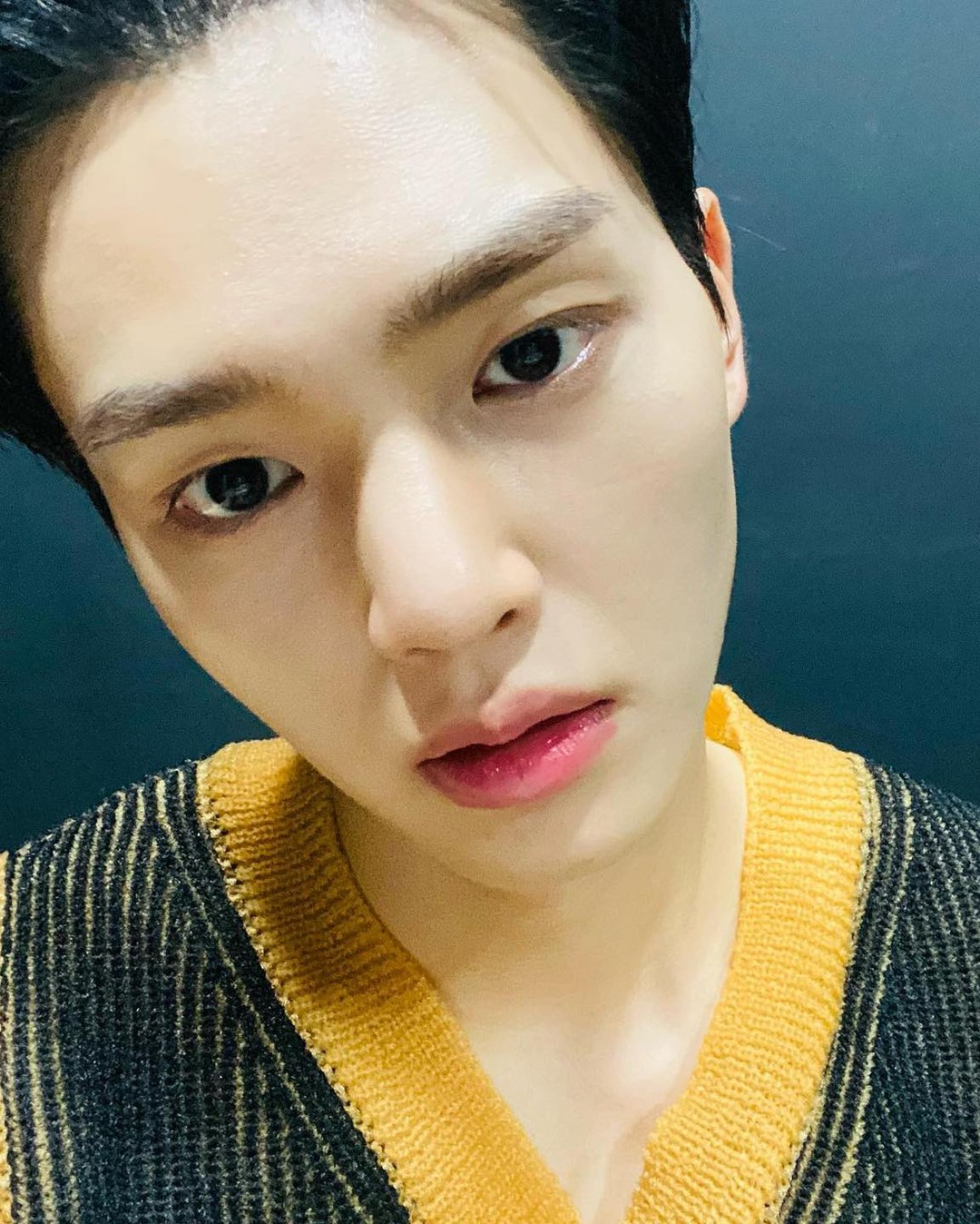 저녁엔 아직 니트 코디🌠 이미지"