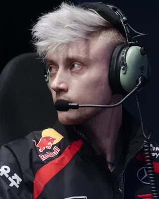 진짜 아직도 안믿기네🏆🎮유니폼도 사복도 핏 좋은 T1 레클레스 이미지