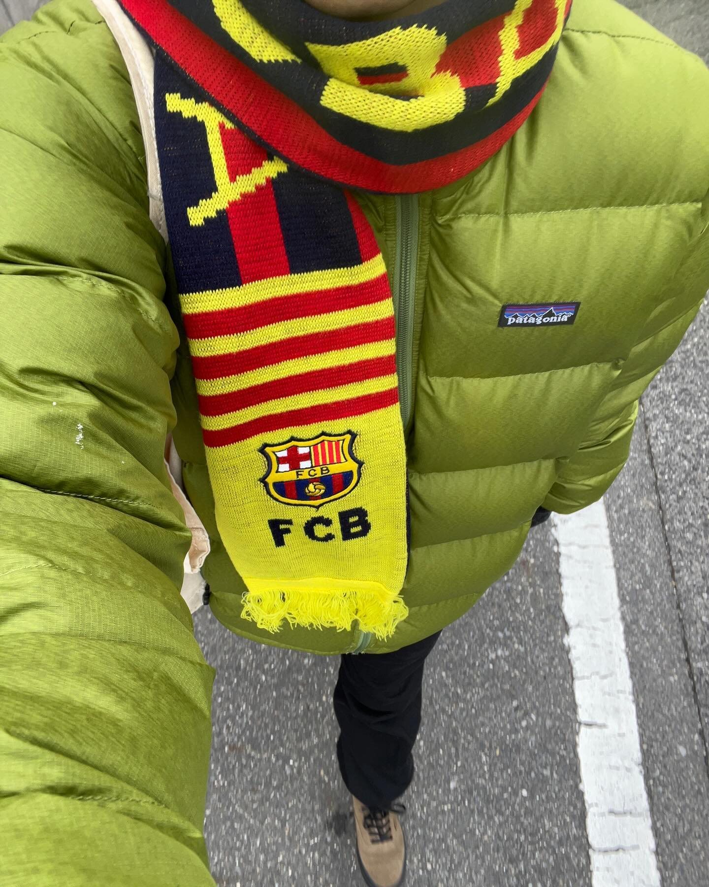 어디 스카프 맬래?⚽️🧣 이미지
