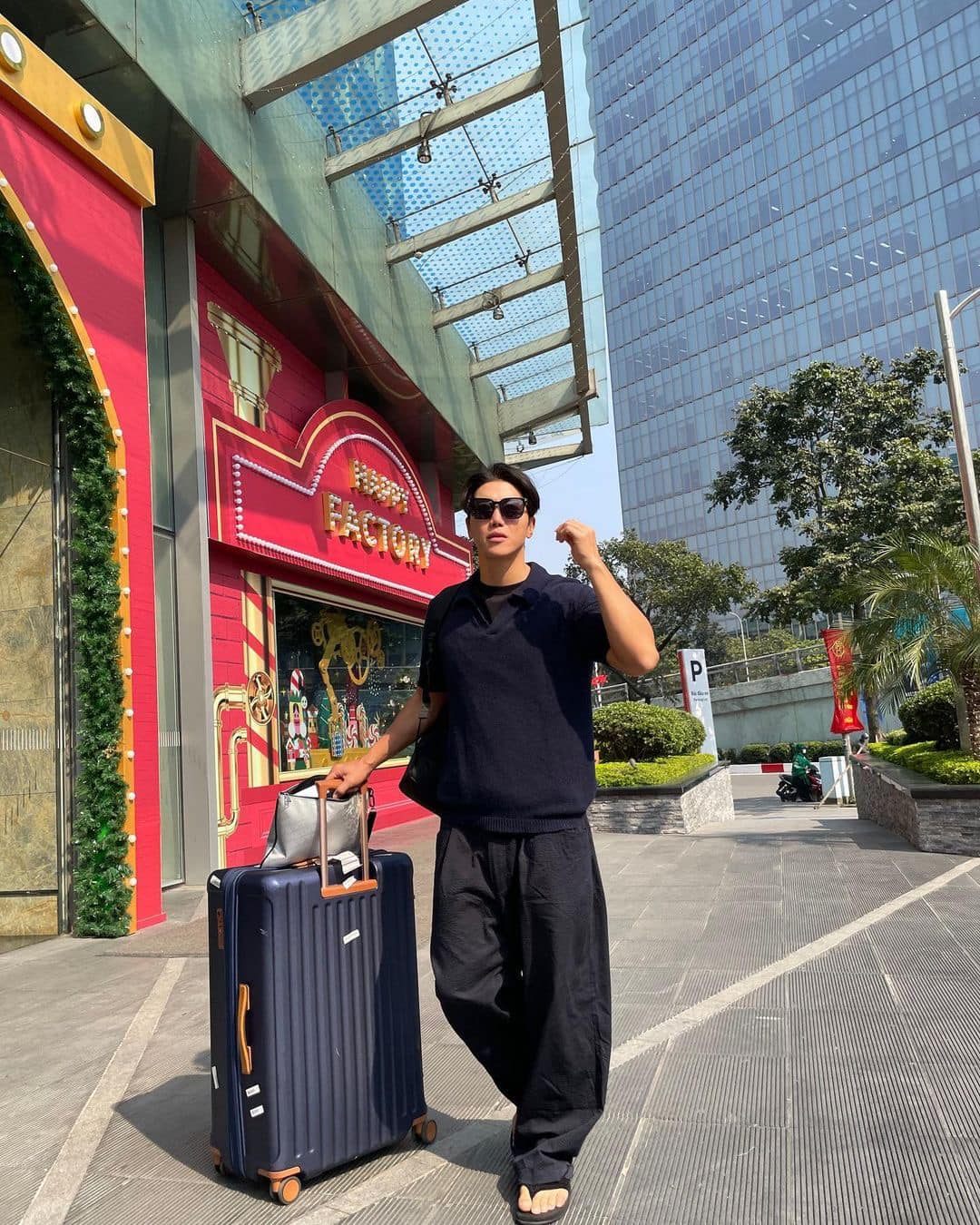 반팔니트도 잊지말자😎👕 이미지7