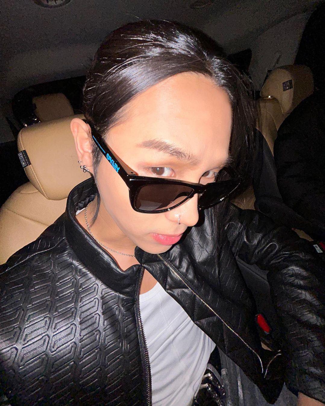 앨범 나온 민식이형🕶선글라스 모음 이미지4