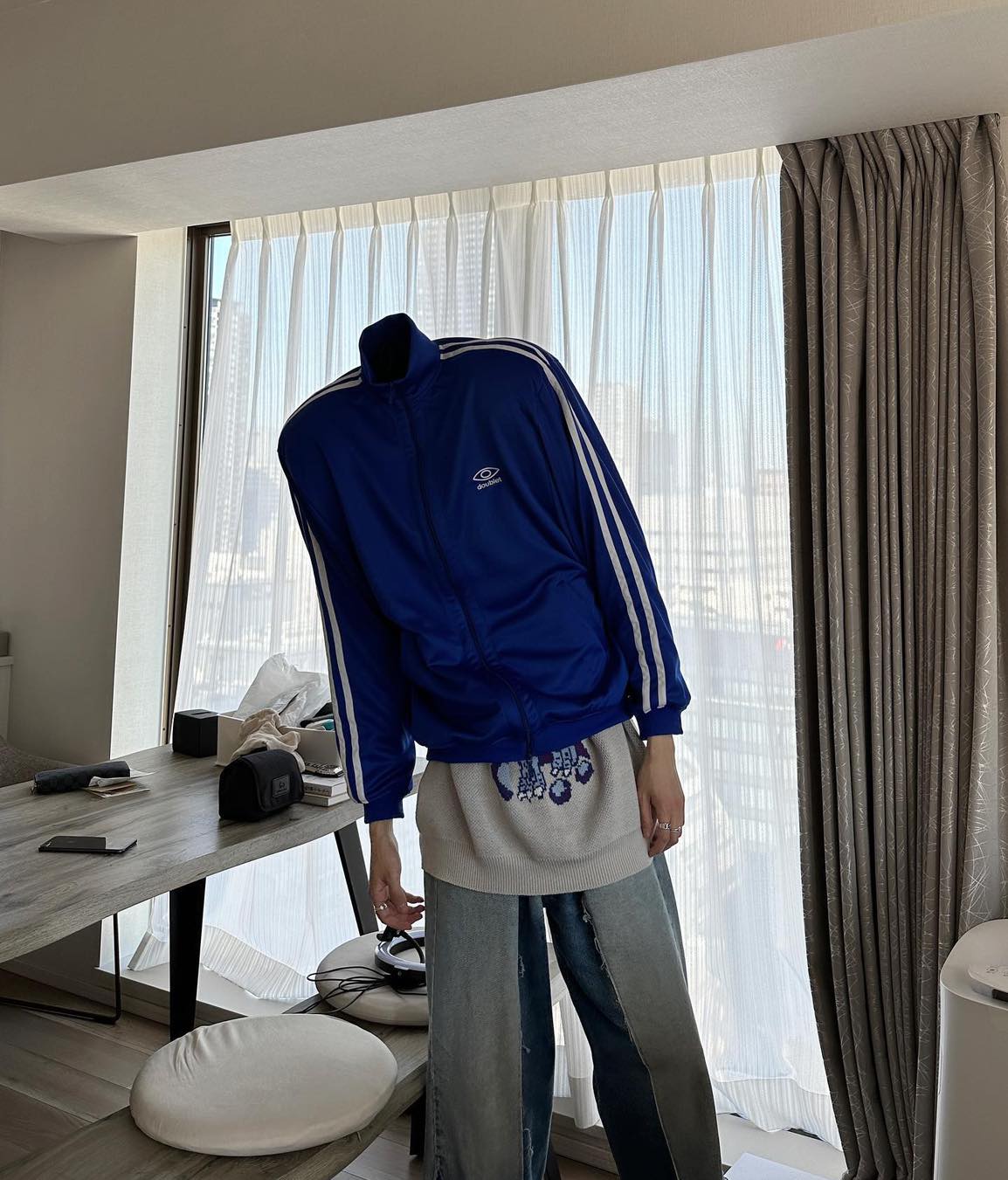 더블렛 후디 입는 법🌰 이미지3