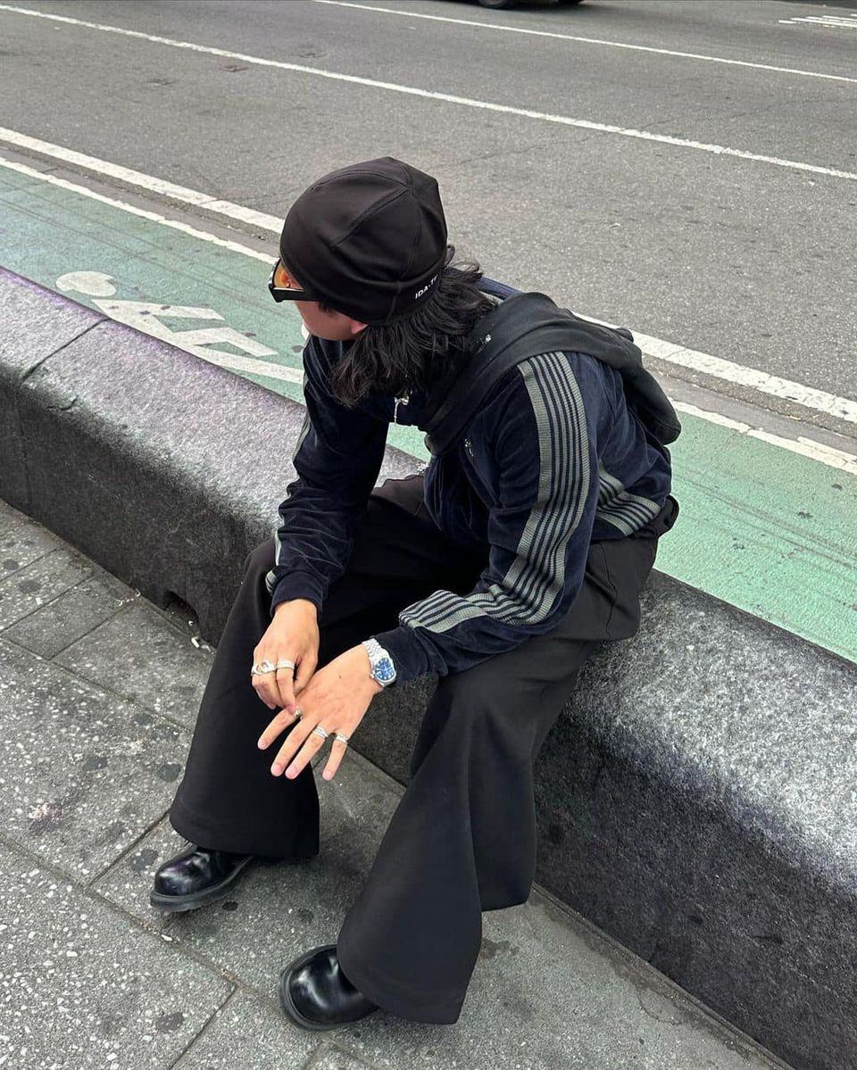 간단하게 니들즈 트랙탑 툭🦋 이미지