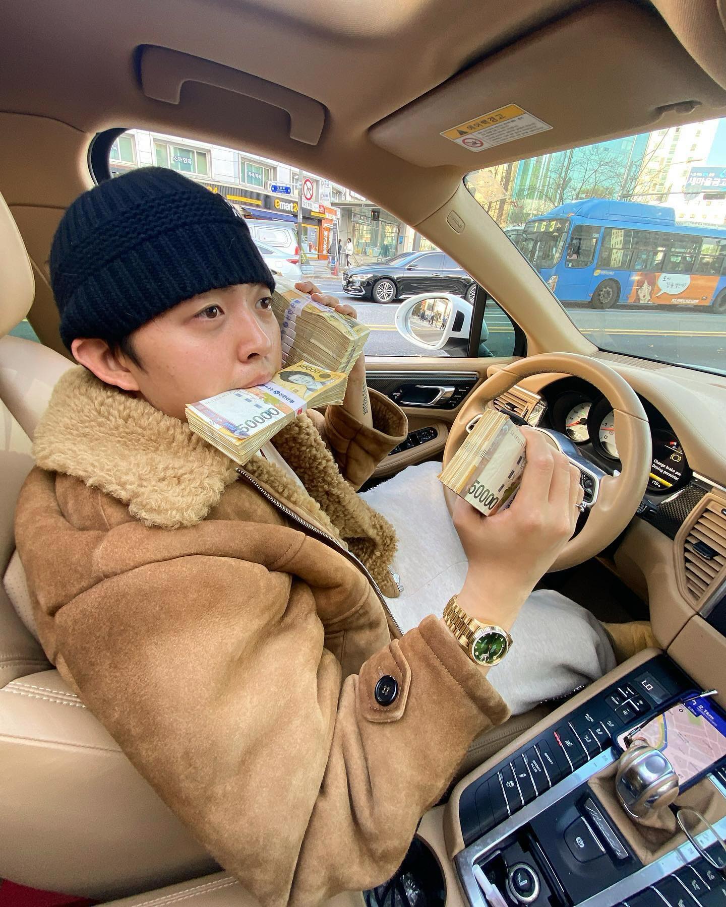 힙한 비니 룩은 릴러말즈🤘💵 이미지1
