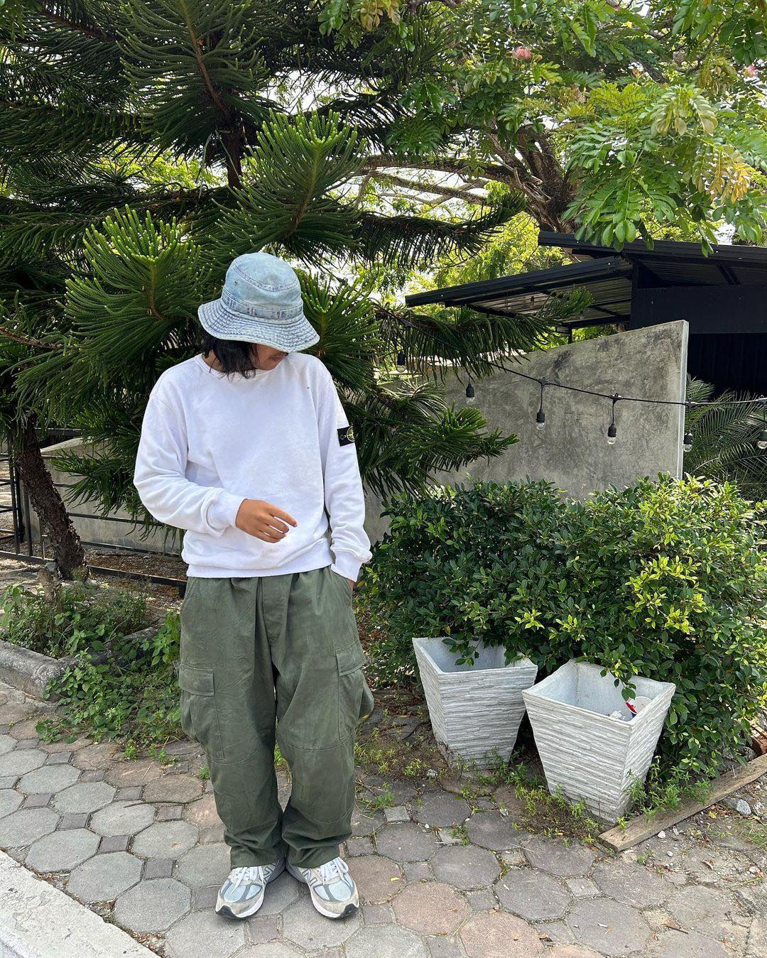 얇은 긴팔로 코디 해결🔍 이미지2