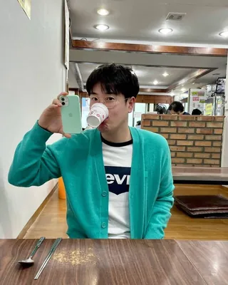 가디건 입기 딱 좋은 날씨🧶🍂 이미지