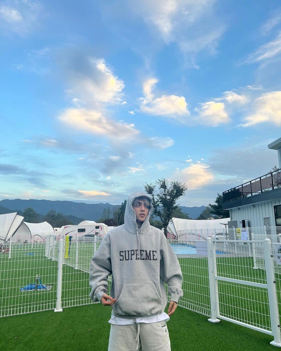 슈프림 골라봐🛹후드🆚맨투맨 이미지9
