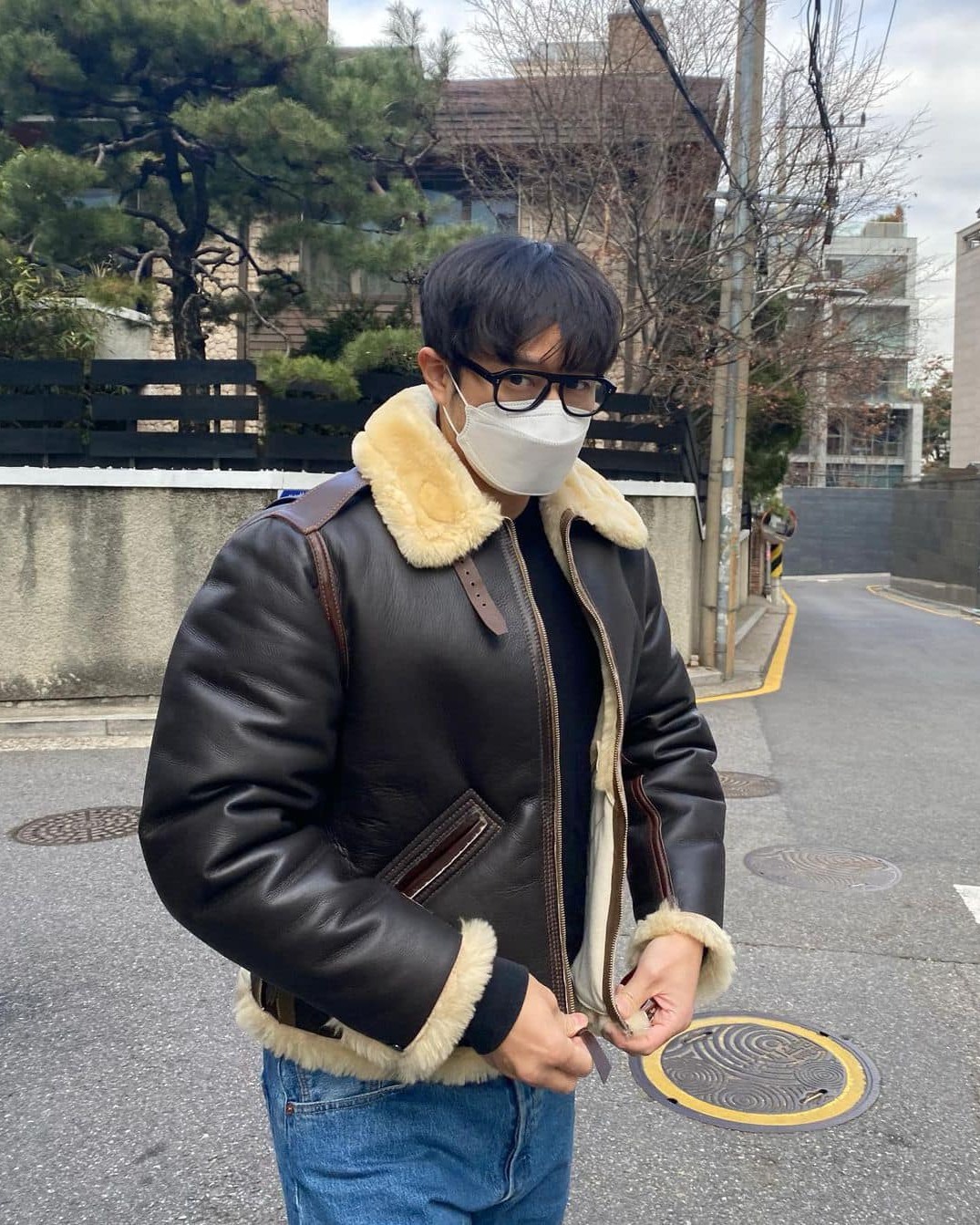 상남자 스타일 무스탕 입기🧔🏻‍♂️🐏 이미지